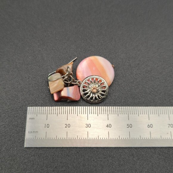 Silver Plated Peach Shells Cluster Handmade Dangle Earrings A6336 - Picture 4 of 5